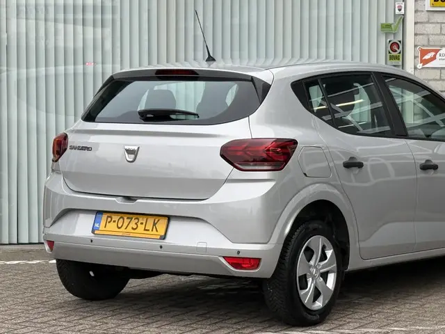 Dacia Sandero 1.0 TCe 90 Essential 2022 Benzine 24