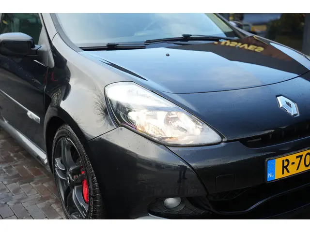 Renault Clio 2.0 RS 2013 Benzine 9
