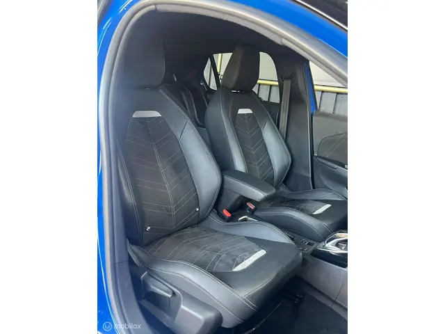 Opel Corsa 1.2 GS Line Automaat 131pk 2021 Benzine 35