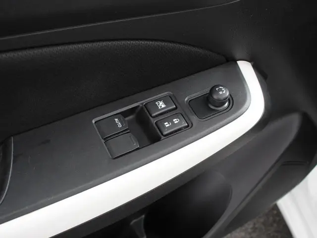 Suzuki Swift 1.2 Hybrid Club 2021 Benzine 13