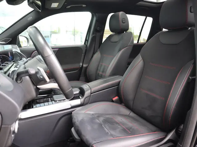 Mercedes-Benz GLB 200 2021 Benzine 15