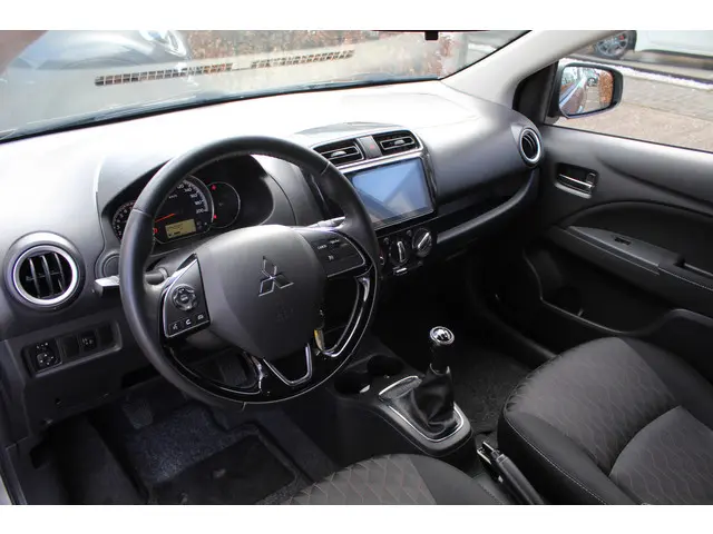 Mitsubishi Space Star 1.2 Active 2020 Benzine 2