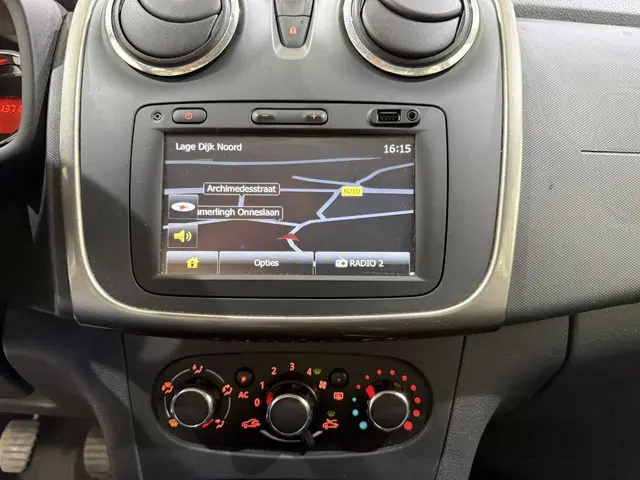 Dacia Sandero Stepway 0.9 TCe Laureate Navi 2014 Benzine 9