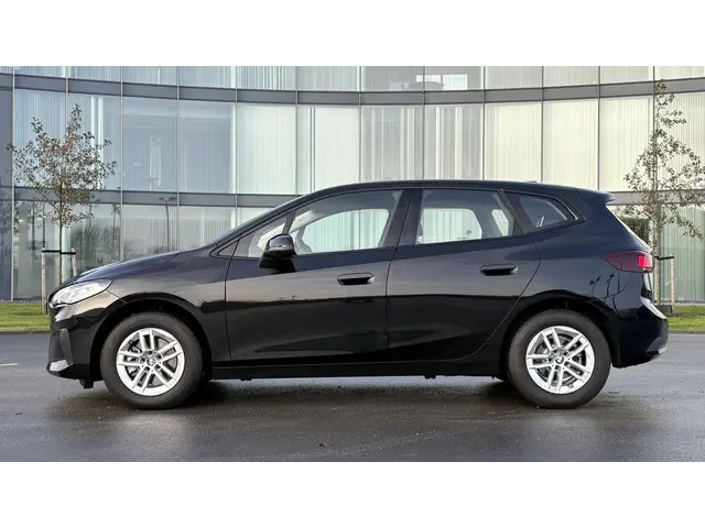 BMW 2 Serie Active Tourer 218i 2024 Benzine 2