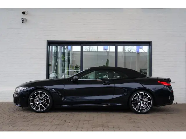 BMW 8 Serie 840i High Executive 2022 Benzine 6