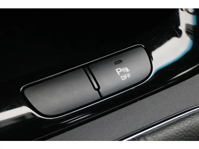 Kia pro_cee'd 1.6 GDI Business Pack 2013 Benzine 41