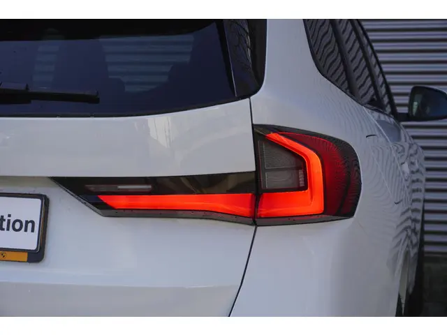 BMW iX1 eDrive20 2025 Elektrisch 18