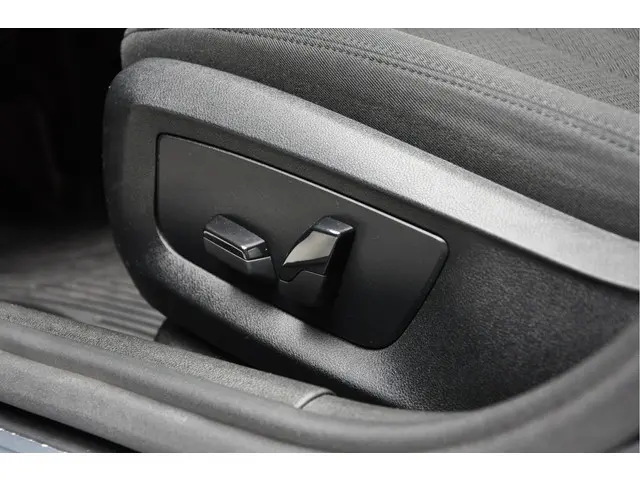 BMW 5 Serie 530i 2018 Benzine 23