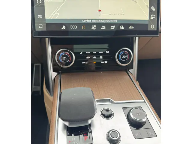 Land Rover Range Rover 3.0 D350 SV MHEV 2022 Diesel 26
