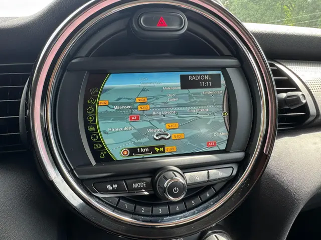 MINI Cooper Mini 1.5 D Pepper /Diesel/Navi/ 2017 Diesel 12