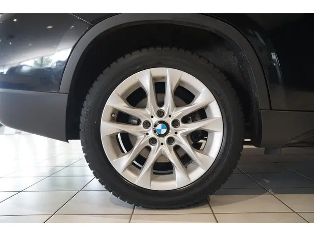 BMW X1 sDrive18i 2015 Benzine 26