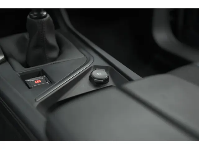 Peugeot 308 PureTech 130 Allure 2022 Benzine 39