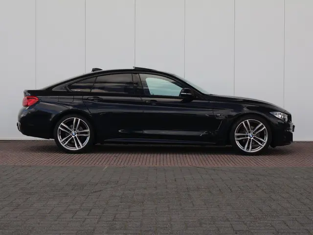 BMW 4 Serie Gran Coupé 420i High Executive 2018 Benzine 4