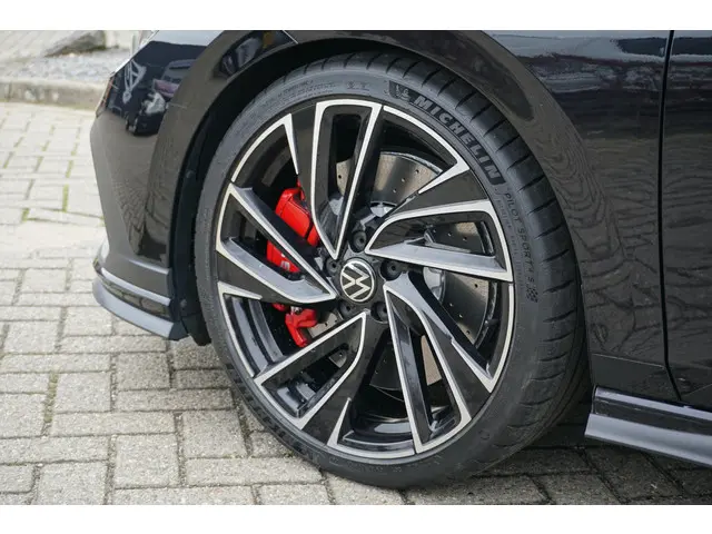 Volkswagen Golf 2.0 TSI GTI Clubsport 2021 Benzine 54