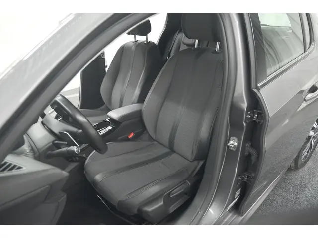 Peugeot 208 PureTech 100 EAT8 Allure 2020 Benzine 27