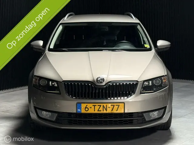 Škoda Octavia Combi 1.4 TSI|GERESERVEERD| 2014 Benzine 4