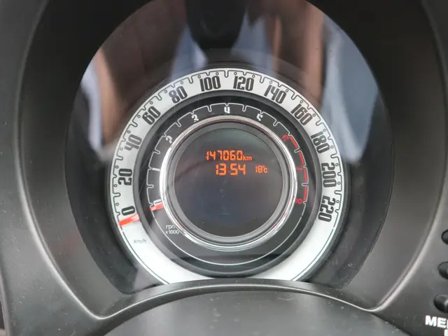 Fiat 500 1.2 Lounge 2013 Benzine 10