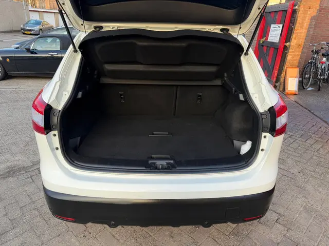 Nissan QASHQAI 1.2 Tekna 2015 Benzine 9