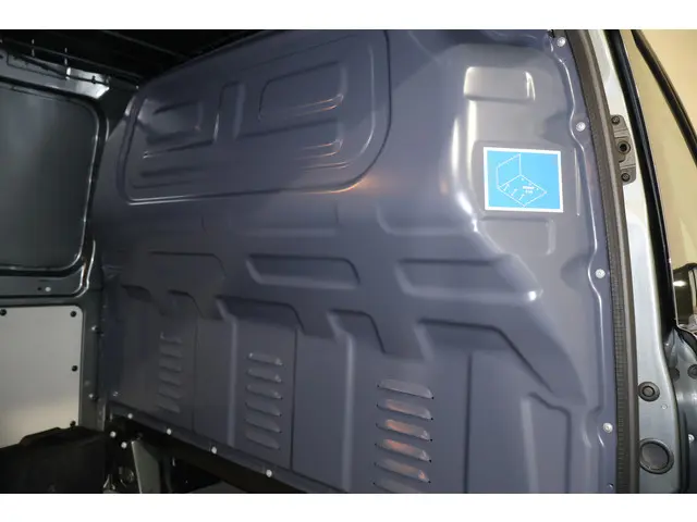 Mercedes-Benz eVito Lang 66 kWh 2025 Elektrisch 17