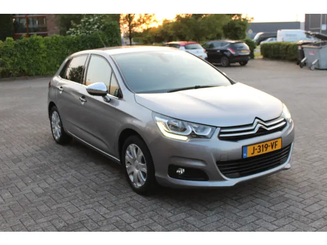 Citroën C4 1.2 PureTech 130 PK 2016 Benzine 6