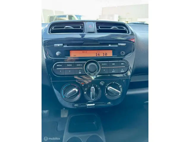 Mitsubishi Space Star 1.0 Cool+ 2016 Benzine 21