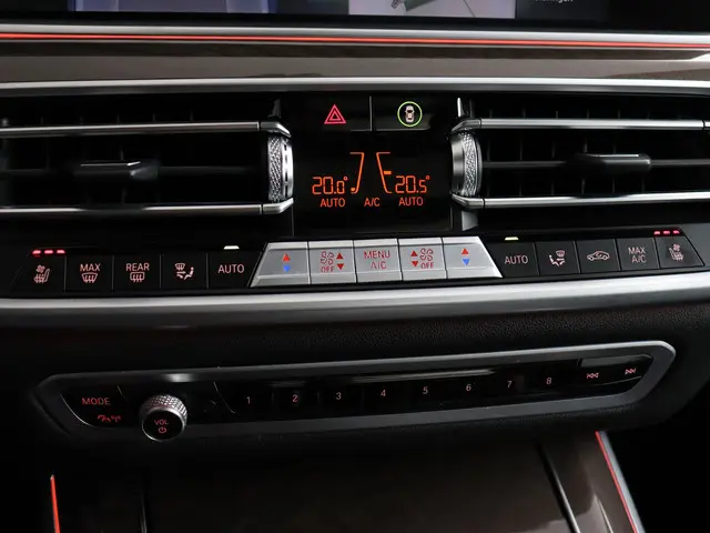 BMW X5 xDrive45e High Executive 2023 Hybride Benzine 17