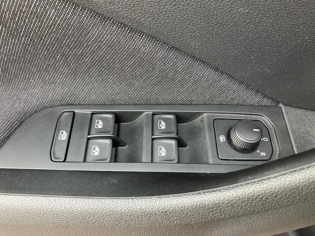 Škoda Kamiq 1.0 TSI Bus.Ed. 2021 Benzine 42