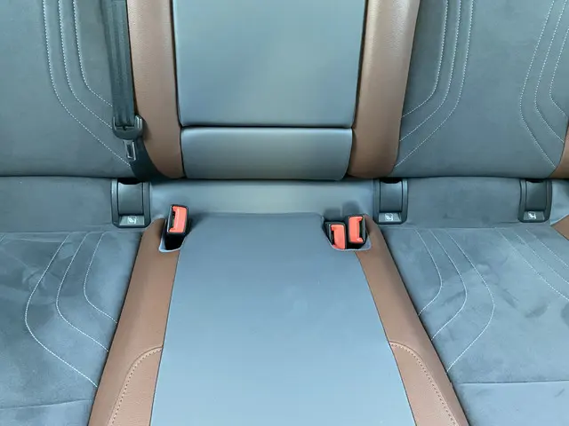 Volkswagen ID.4 First 77 kWh 92% 2020 Elektrisch 32