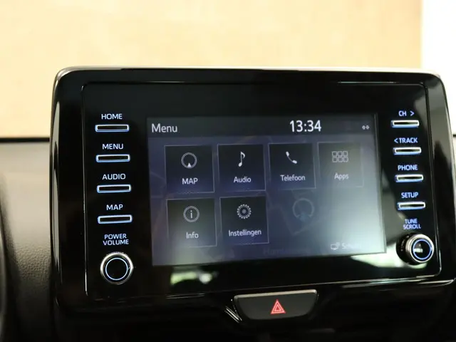 Toyota Yaris 1.5 Hybrid Active 2022 Hybride Benzine 31