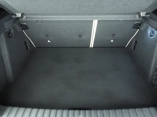 BMW 1 Serie 120 2025 Benzine 9