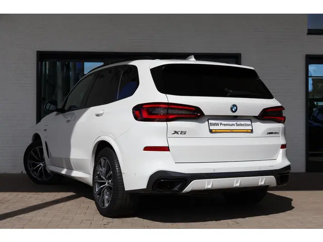 BMW X5 xDrive45e High Executive 2022 Hybride Benzine 2