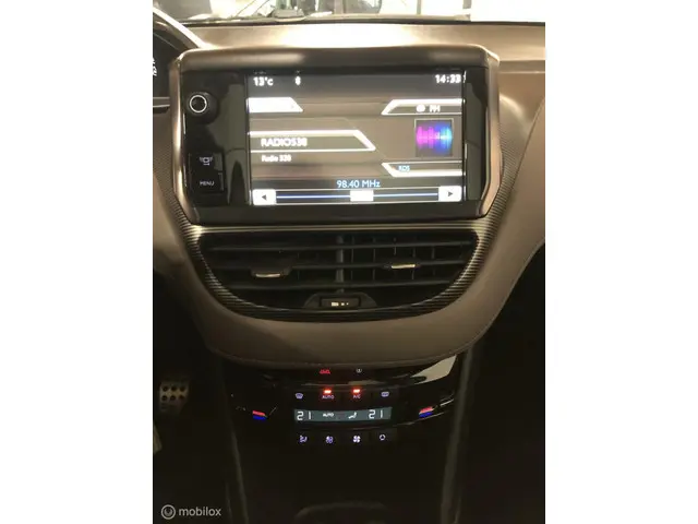 Peugeot 2008 1.6 VTi Blue Lease Executive 2013 Benzine 12