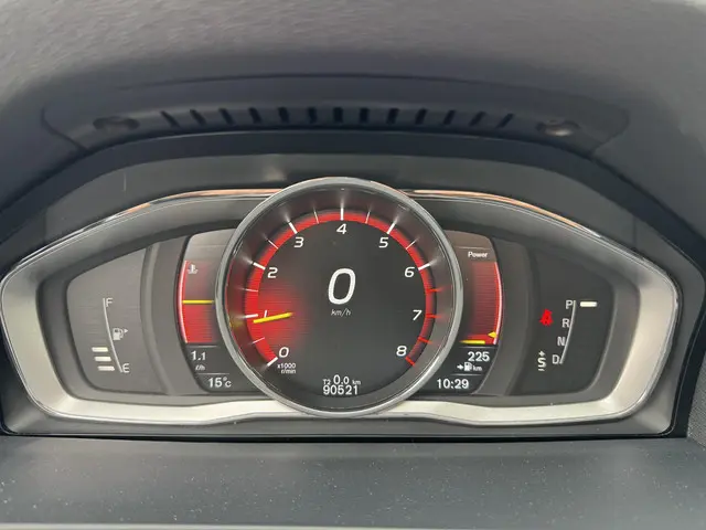 Volvo V60 1.5 T3 R-Design 2016 Benzine 13