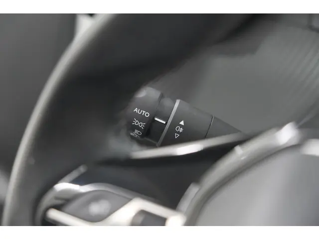 Peugeot 208 PureTech 100 Active Pack 2021 Benzine 27