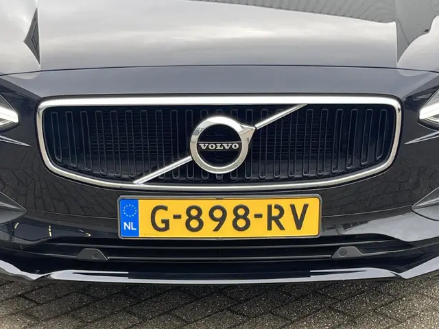 Volvo S90 2.0 T4 Inscription 2018 Benzine 32