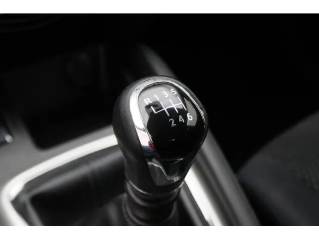 Nissan QASHQAI 1.2 Visia 2014 Benzine 42