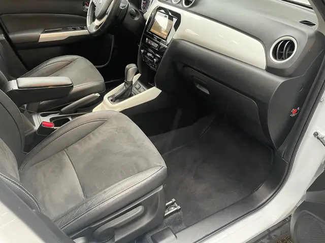 Suzuki Vitara 1.6 High Executive Automaat. 2016 Benzine 19