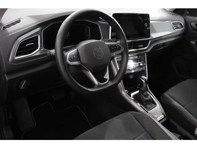 Volkswagen T-Roc 1.5 TSI 150pk DSG Style 2023 Benzine 9