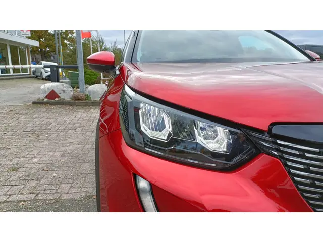 Peugeot 2008 1.2 PureTech Allure 2020 Benzine 20