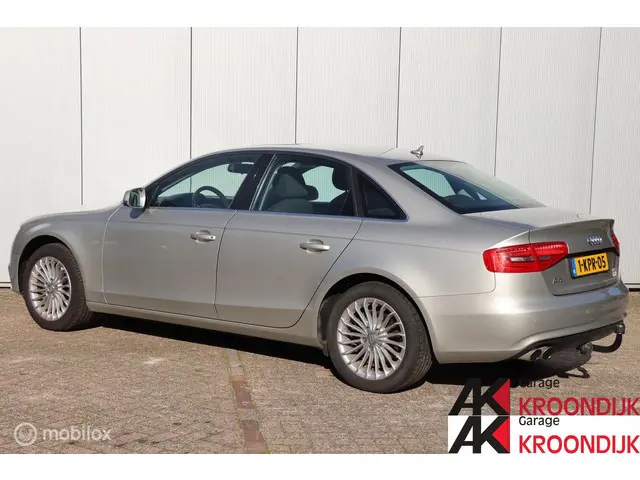 Audi A4 Limousine 1.8 TFSI Business Edition 2013 Benzine 3