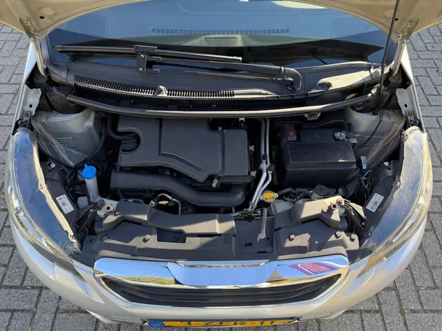 Peugeot 108 1.0 VTi Active Top 2014 Benzine 32