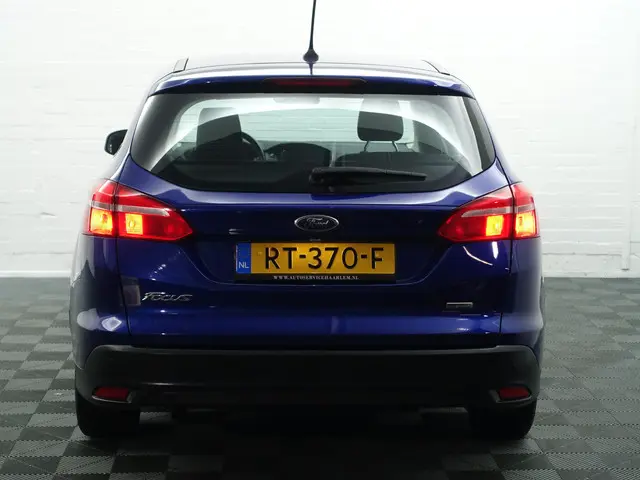 Ford Focus Wagon 1.0 Titanium- 2018 Benzine 24