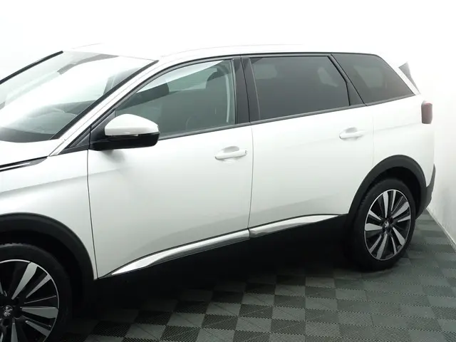 Peugeot 5008 1.2 PureTech GT Line Aut- 2020 Benzine 36