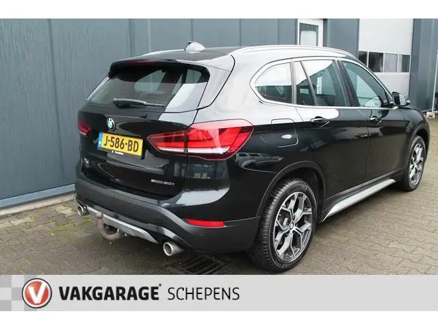 BMW X1 sDrive20i VDL Nedcar Edition 2020 2020 Benzine 4