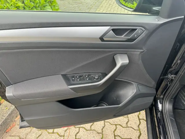 Volkswagen T-Roc 1.5 TSI Style 2022 Benzine 20