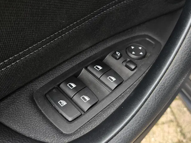 BMW X1 sDrive20i SPORTLINE 2018 Benzine 26