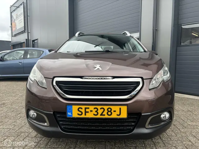 Peugeot 2008 1.6 e-HDi Blue Lease Executive 2014 Diesel 33