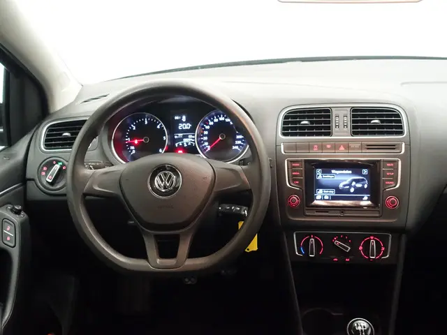 Volkswagen Polo 1.4 TDI Highline- 2014 Diesel 7