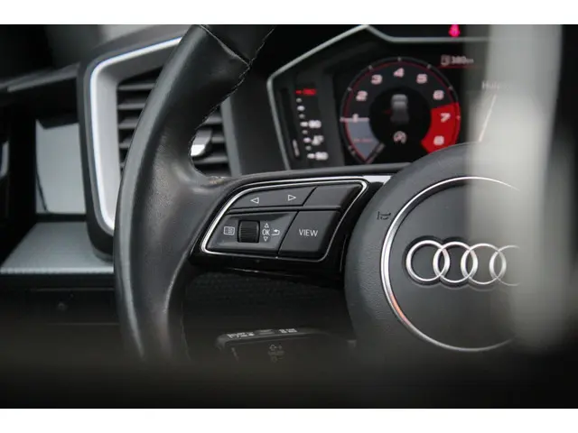 Audi A1 Sportback 25 TFSI Adv. ed. 2023 Benzine 15