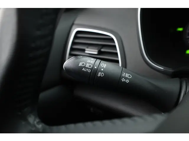 Renault Mégane Estate 1.3 TCe Limited 2020 Benzine 9